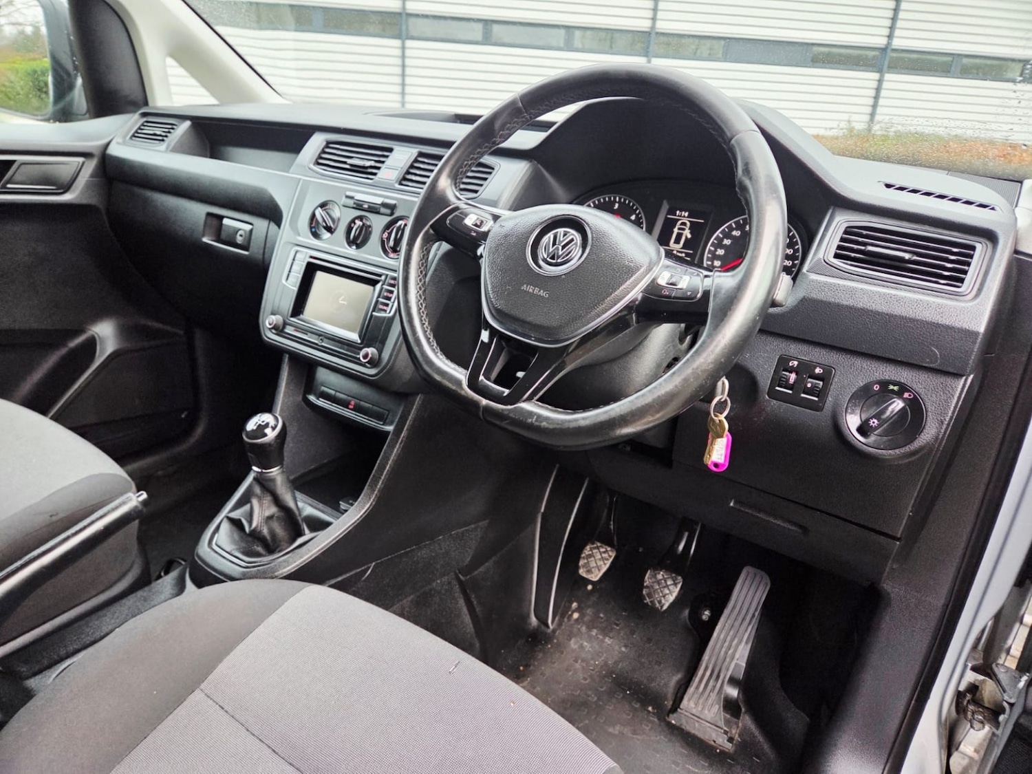 Used Volkswagen Caddy Maxi 2017 for sale - 77008074: Photo 25