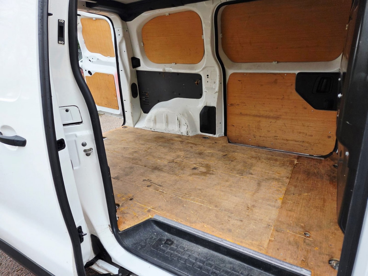 Used Vauxhall Vivaro 2020 for sale - 77572736: Photo 23