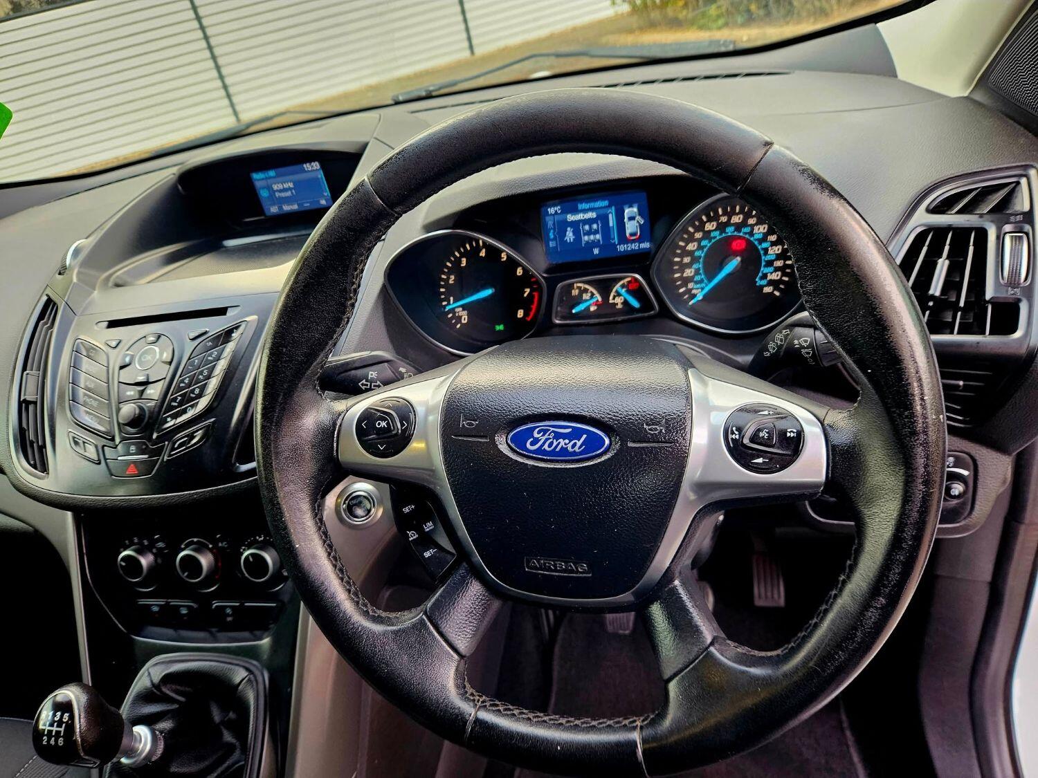 Used Ford Kuga 2015 for sale - 76387525: Photo 13