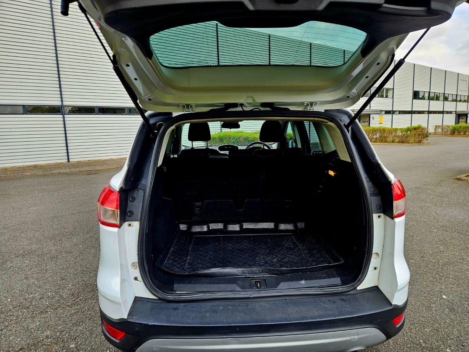 Used Ford Kuga 2015 for sale - 76387525: Photo 14