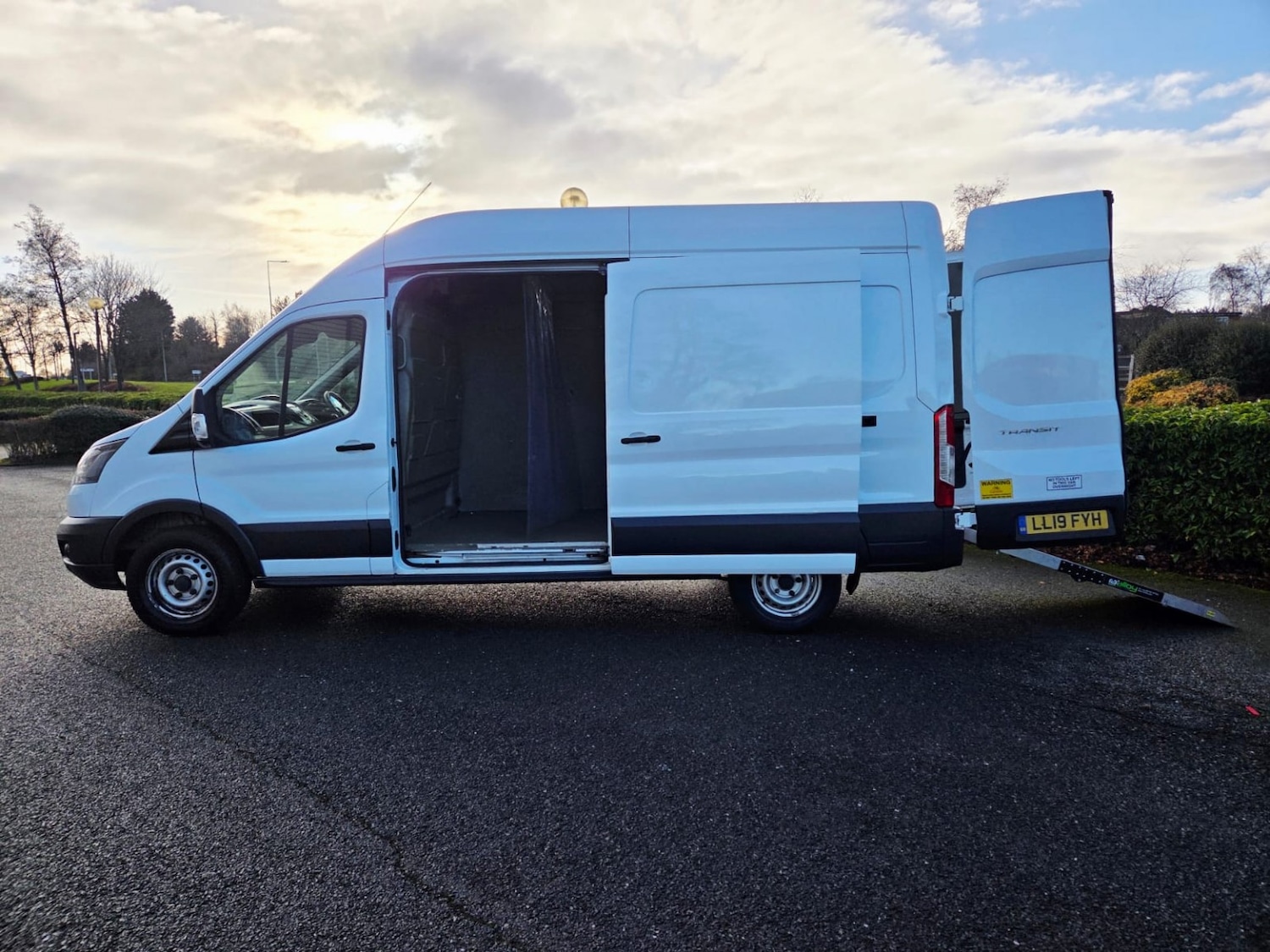 Used Ford Transit 2019 for sale - 77237132: Photo 32