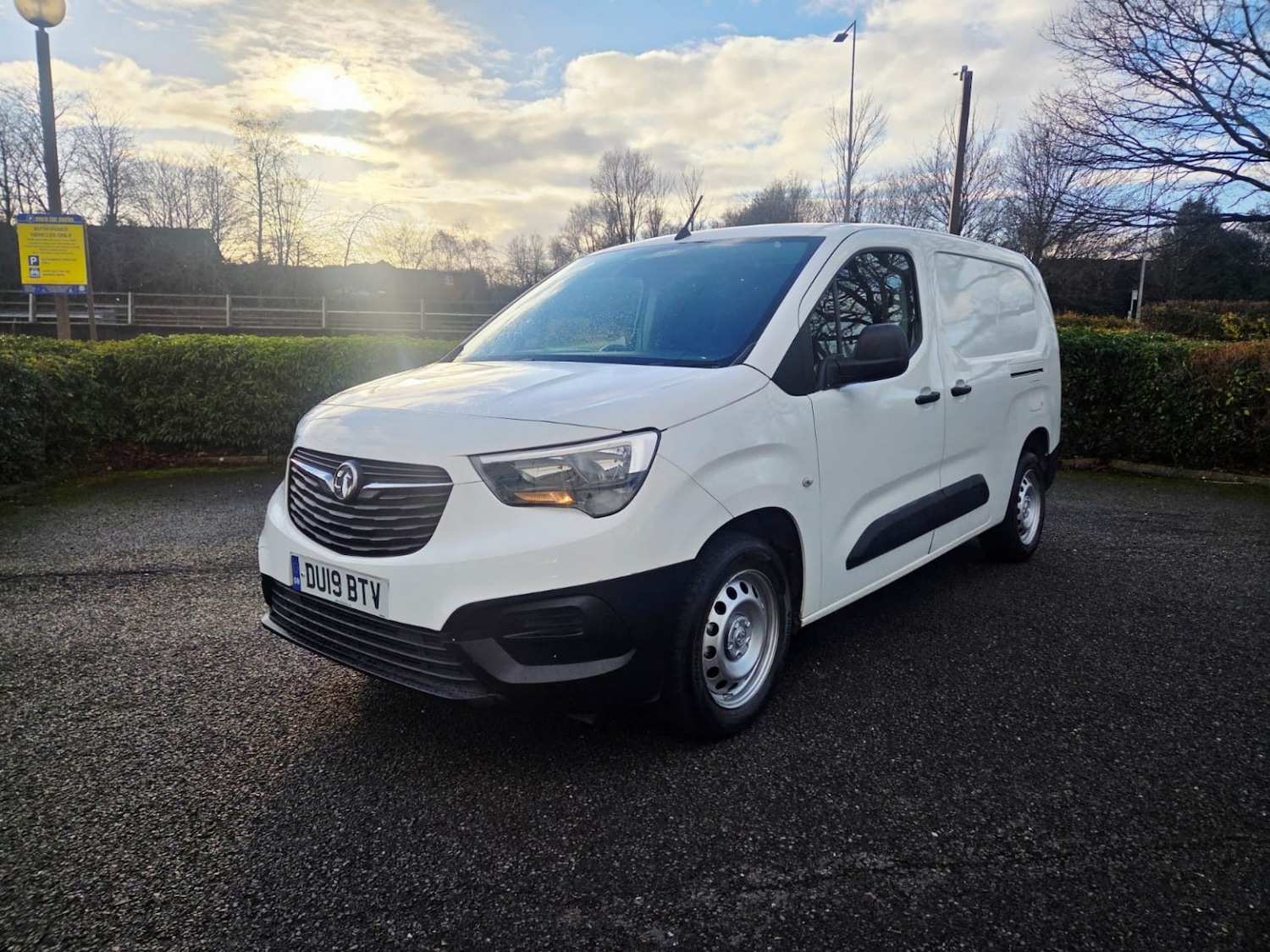 Used Vauxhall Combo 2019 for sale - 77423352: Photo 3