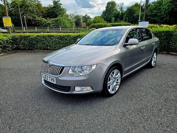 Used Skoda Superb 2012 for sale - 75991220: Photo