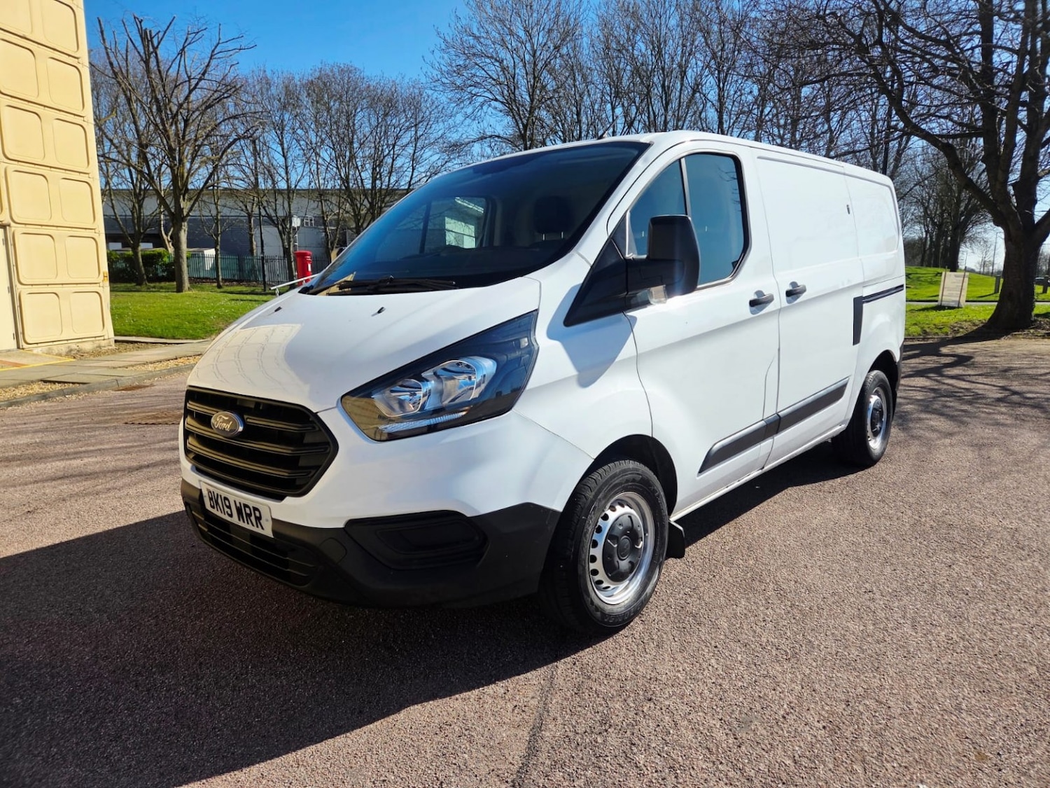Used Ford Transit Custom 2019 for sale - 77938107: Photo 3
