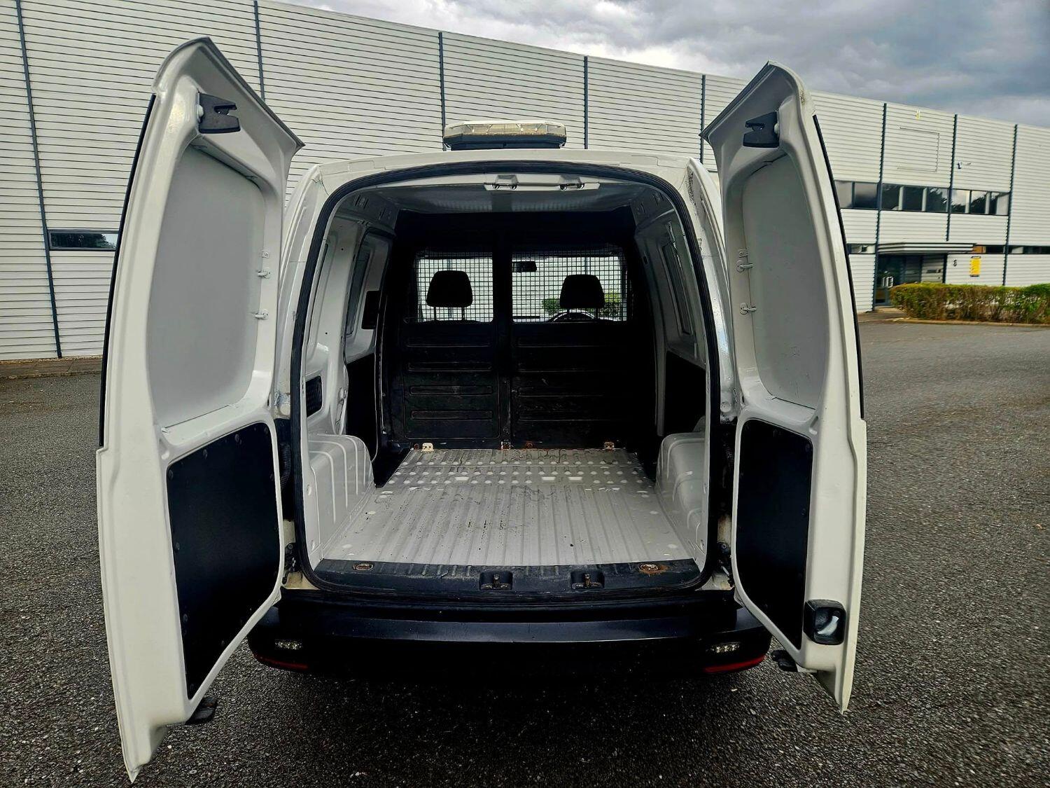 Used Volkswagen Caddy 2016 for sale - 76387531: Photo 26