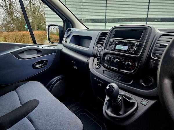 Used Vauxhall Vivaro 2015 for sale - 76108387: Photo 13