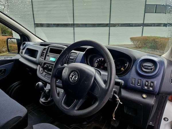 Used Vauxhall Vivaro 2015 for sale - 76108387: Photo 18