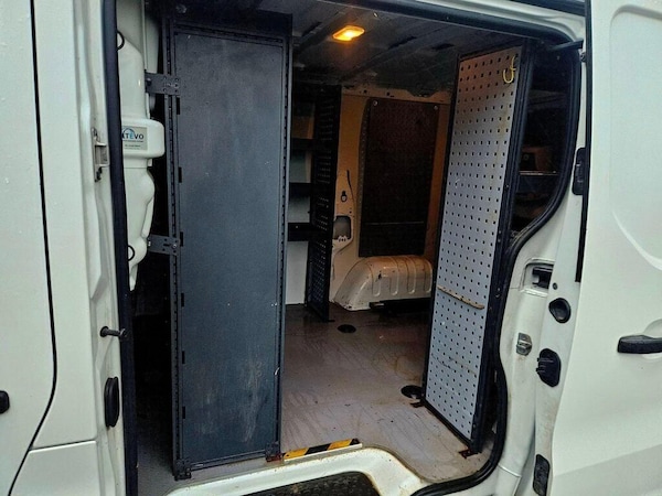 Used Vauxhall Vivaro 2015 for sale - 76108387: Photo 23