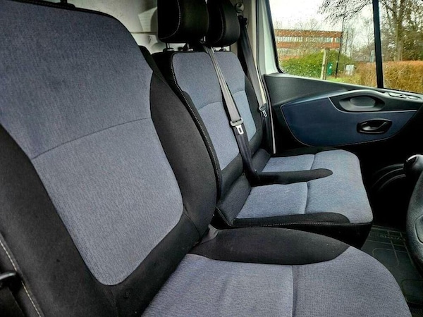 Used Vauxhall Vivaro 2015 for sale - 76108387: Photo 24