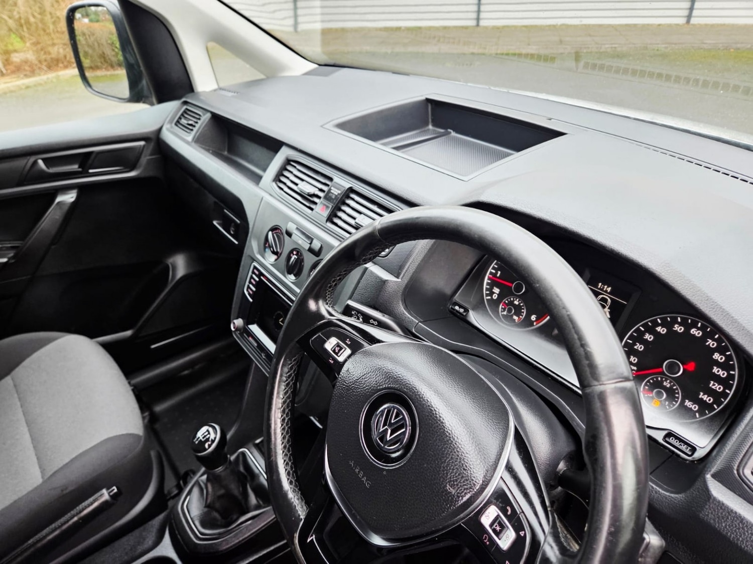 Used Volkswagen Caddy Maxi 2017 for sale - 77643649: Photo 24