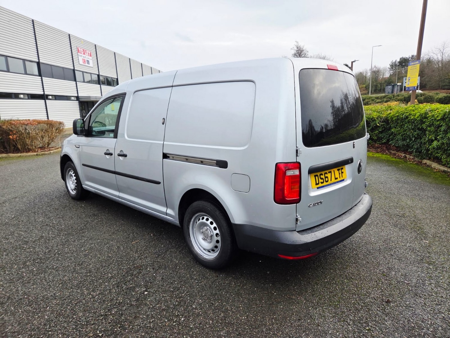Used Volkswagen Caddy Maxi 2017 for sale - 77643649: Photo 6