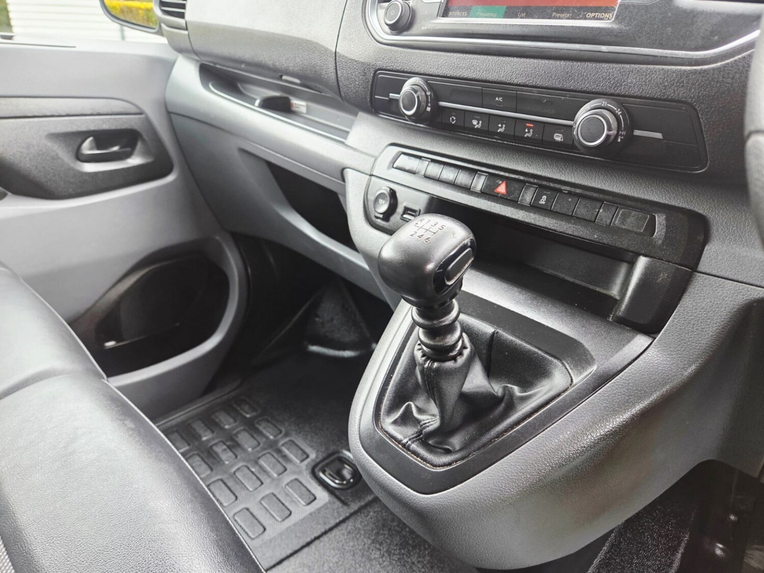 Used Citroen Dispatch 2019 for sale - 77851342: Photo 15