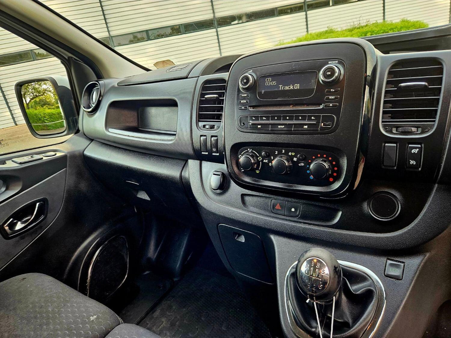 Used Vauxhall Vivaro 2015 for sale - 76387543: Photo 14