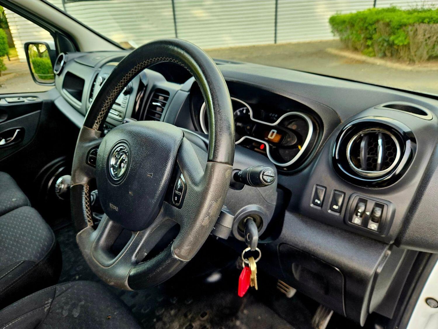 Used Vauxhall Vivaro 2015 for sale - 76387543: Photo 15