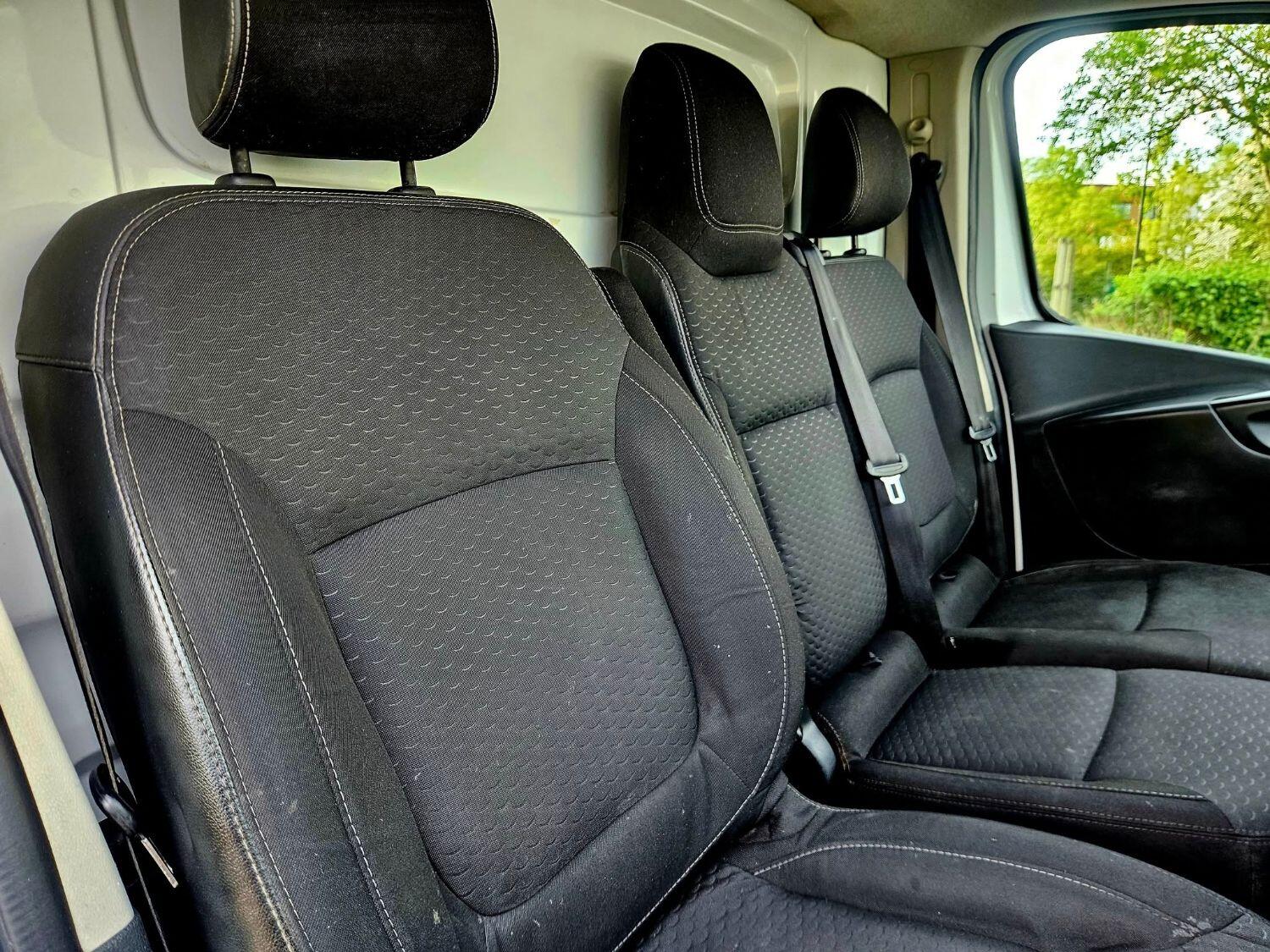 Used Vauxhall Vivaro 2015 for sale - 76387543: Photo 17