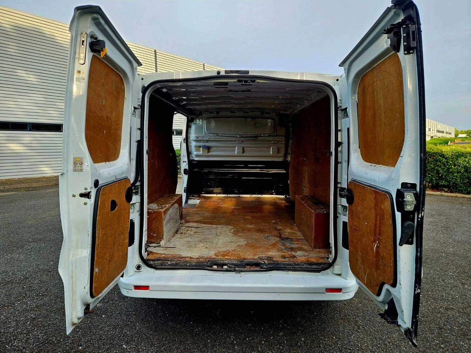 Used Vauxhall Vivaro 2015 for sale - 76387543: Photo 25