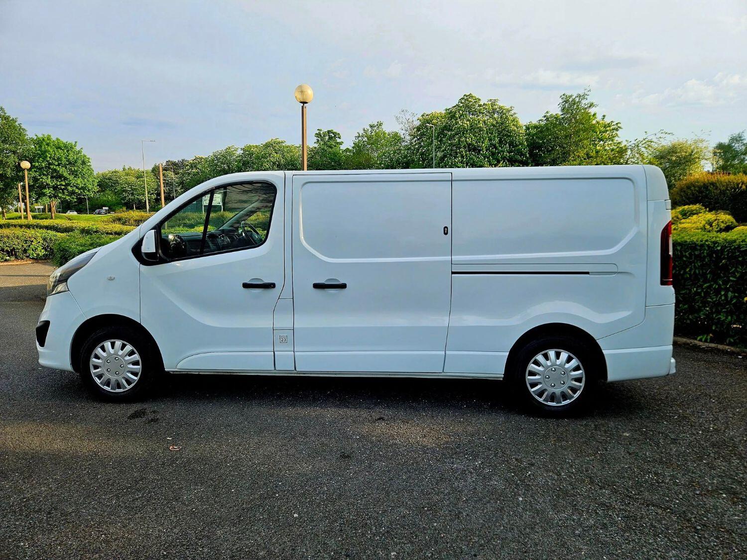 Used Vauxhall Vivaro 2015 for sale - 76387543: Photo 7