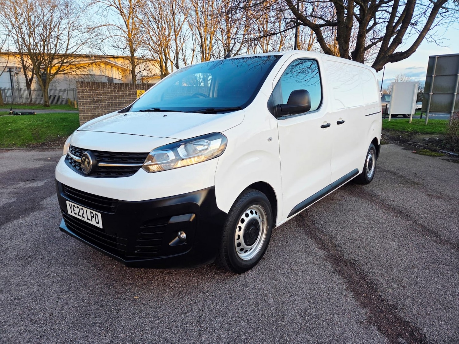 Used Vauxhall Vivaro 2022 for sale - 77881119: Photo 3