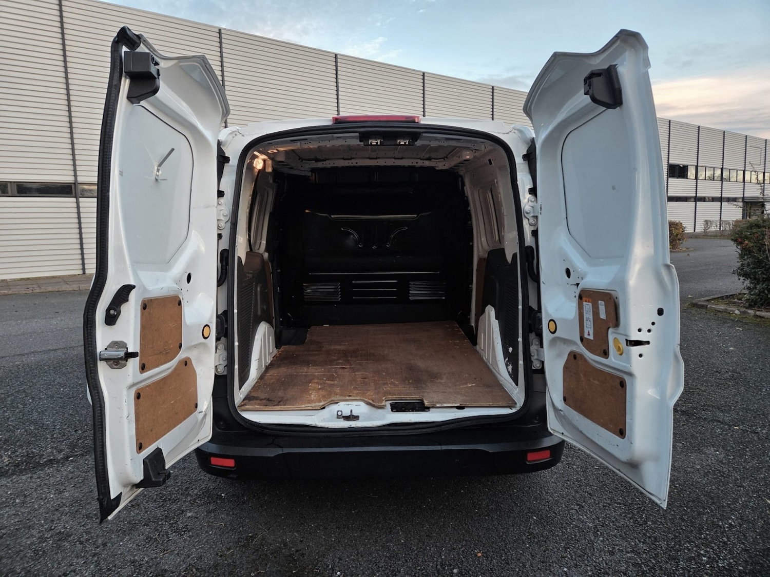 Used Ford Transit Connect 2019 for sale - 77342571: Photo 24