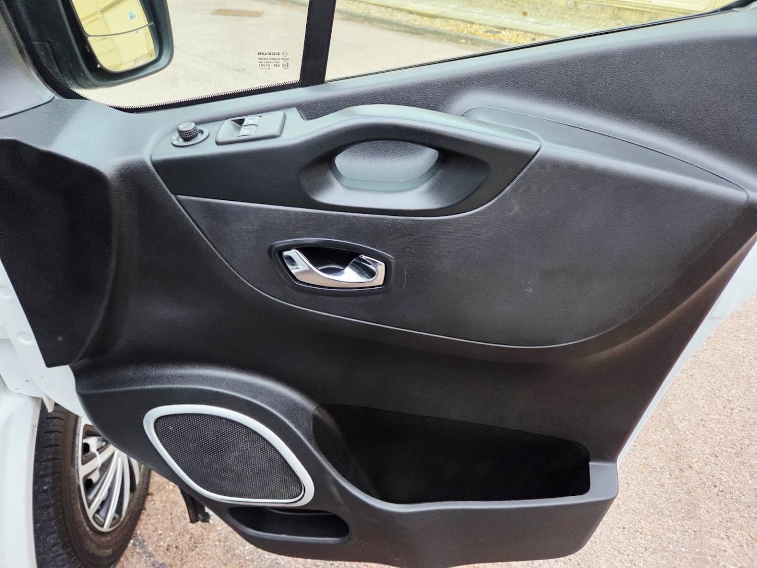 Used Vauxhall Vivaro 2018 for sale - 77610015: Photo 24