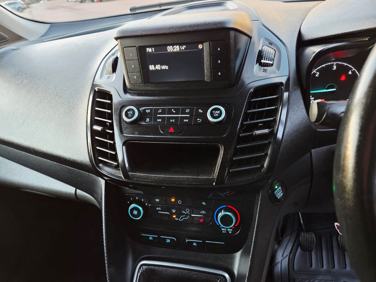 Used Ford Transit Connect 2020 for sale - 77681809: Photo 20