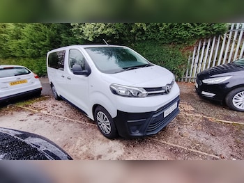 Used Toyota PROACE CITY Verso 2022 for sale - 79325233: Photo