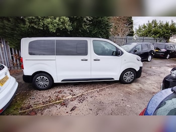 Used Toyota PROACE CITY Verso 2022 for sale - 79325233: Photo