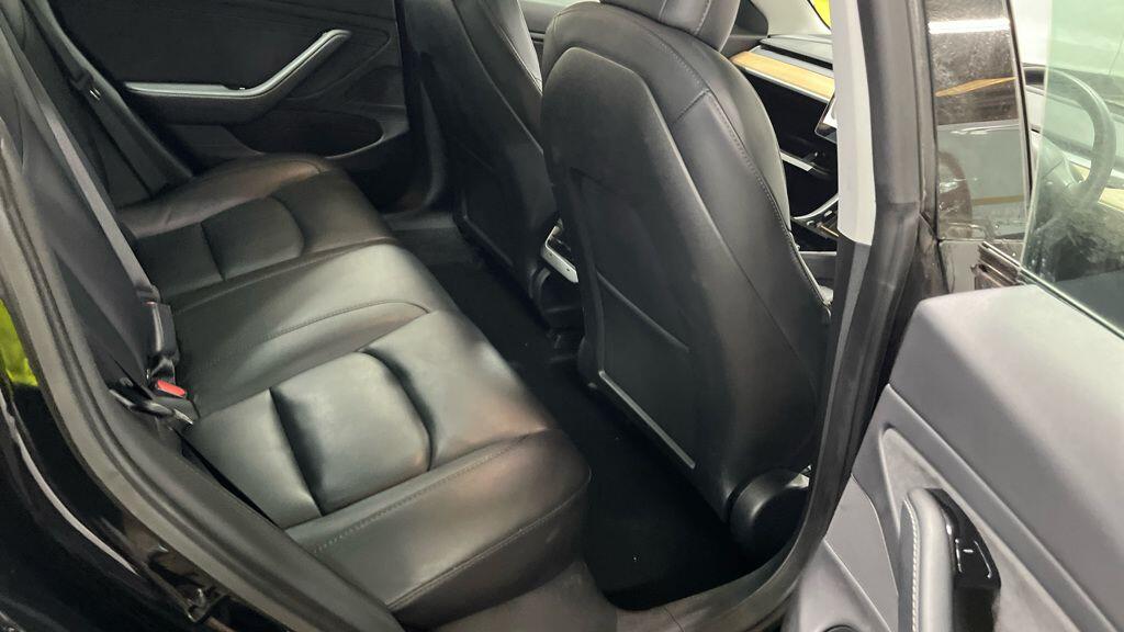 Used Tesla Model 3 2020 for sale - 76152839: Photo 5