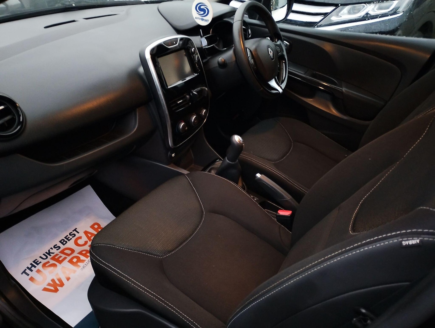 Used Renault Clio 2015 for sale - 76607317: Photo 4