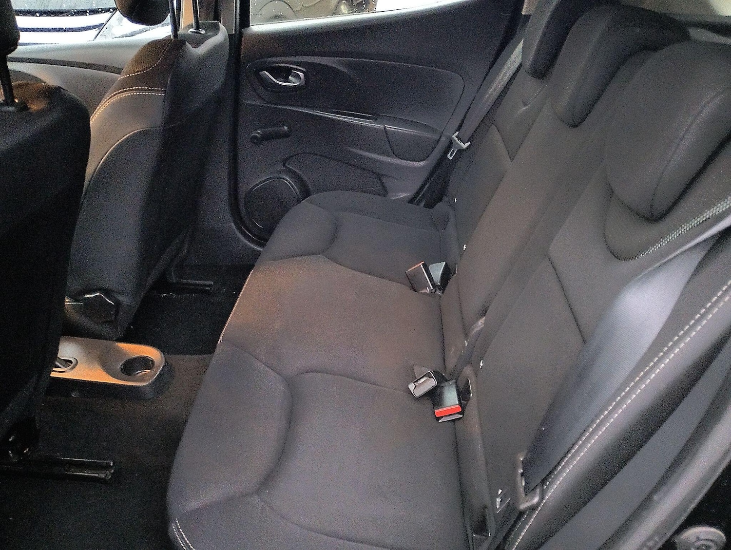 Used Renault Clio 2015 for sale - 76607317: Photo 6