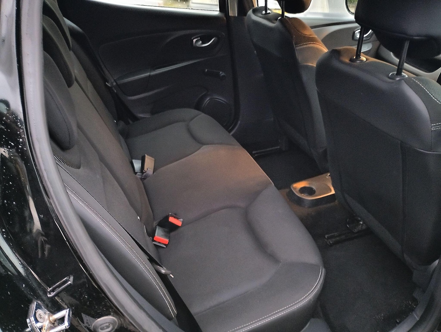 Used Renault Clio 2015 for sale - 76607317: Photo 7