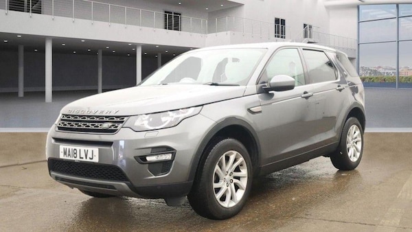 Used Land Rover Discovery Sport 2018 for sale - 74921656: Photo 4