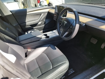 Used Tesla Model 3 2021 for sale - 75657338: Photo