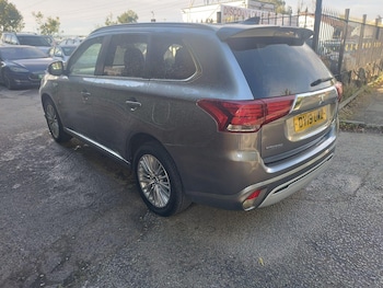 Used Mitsubishi Outlander 2019 for sale - 76476591: Photo