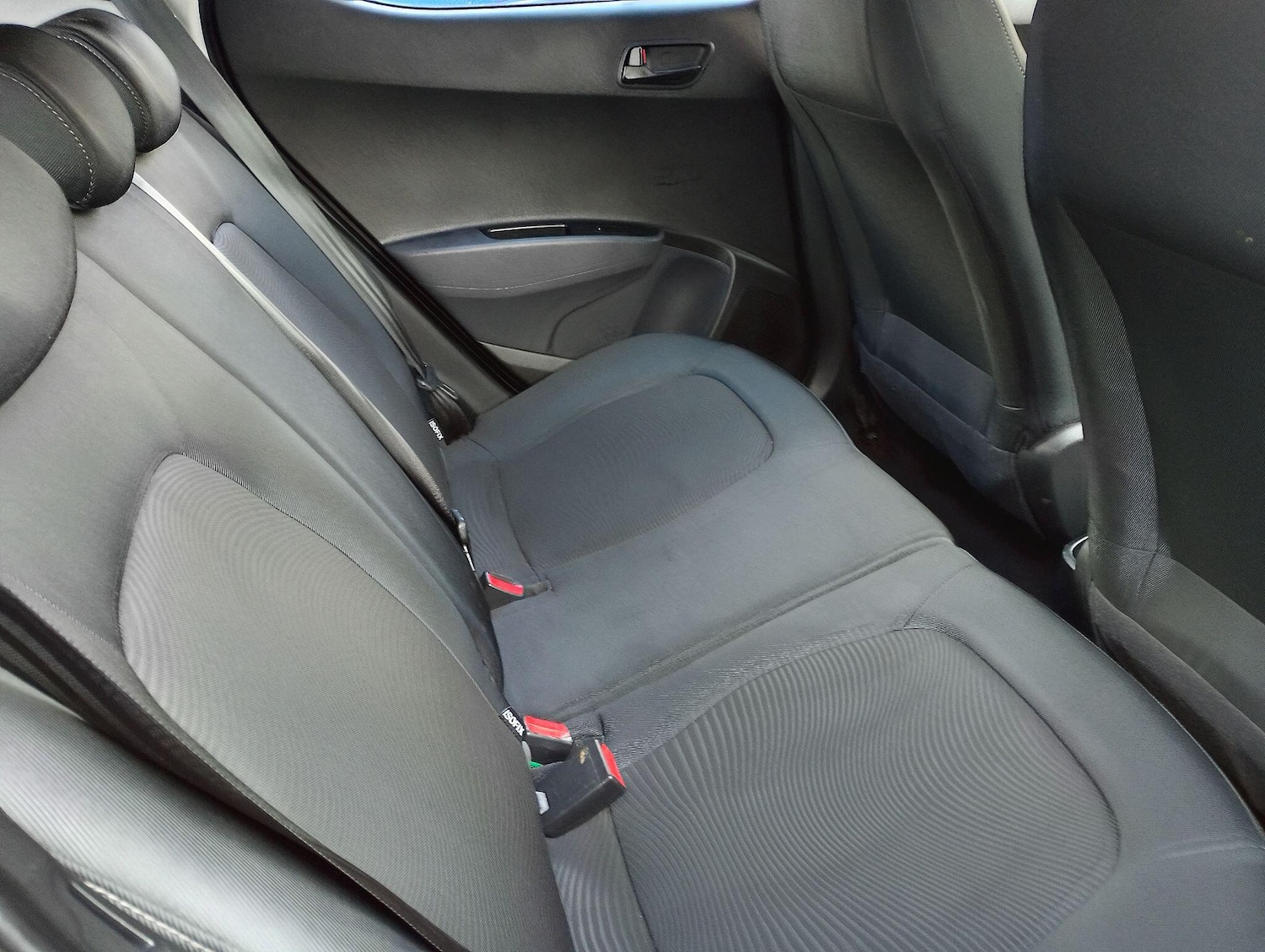 Used Hyundai i10 2018 for sale - 76409004: Photo 16