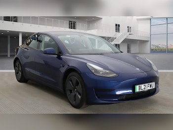 Tesla - Model 3