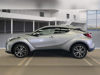 Used Toyota C-HR 2020 for sale - 76620064: Photo
