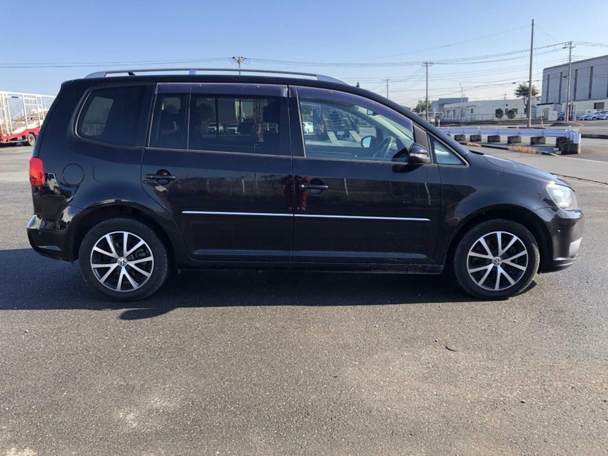 Used Volkswagen Touran 2023 for sale - 76992490: Photo 9