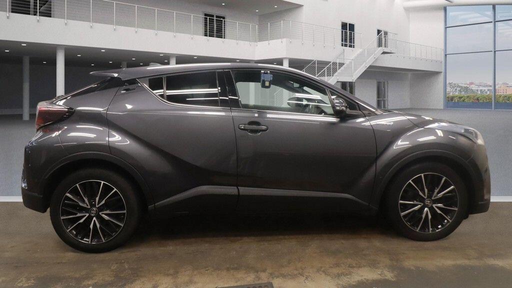 Used Toyota C-HR for sale - 77807904: Photo 13