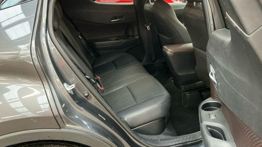Used Toyota C-HR for sale - 77807904: Photo 16