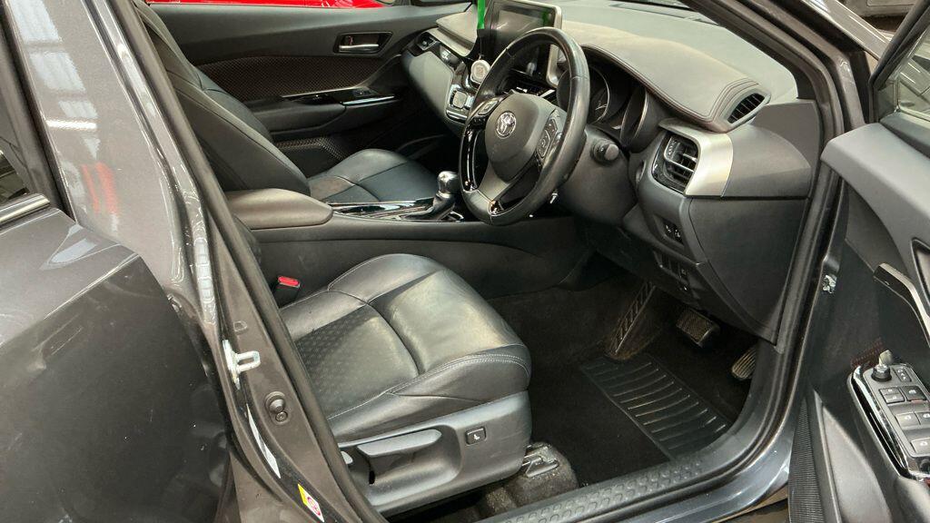 Used Toyota C-HR for sale - 77807904: Photo 17