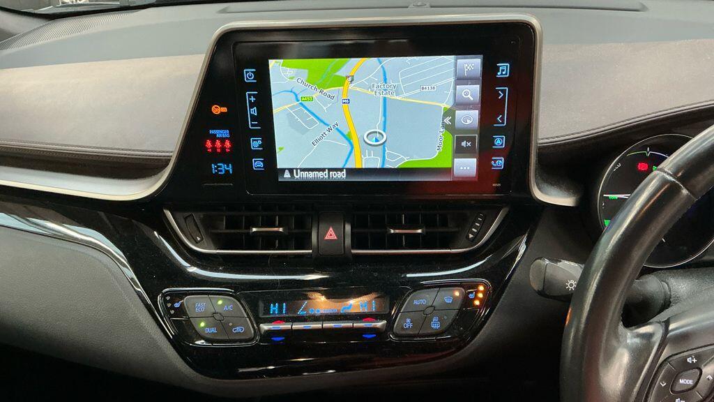 Used Toyota C-HR for sale - 77807904: Photo 18