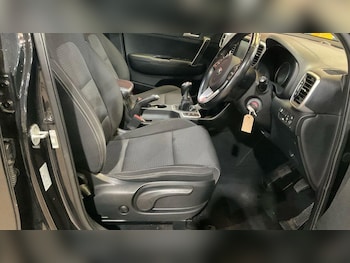 Used Kia Sportage 2019 for sale - 78784345: Photo