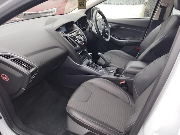 Used Ford Focus 2012 for sale - 75031149: Photo 5