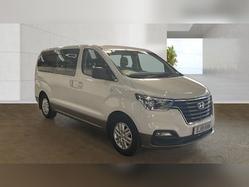 Used Hyundai i800 2019 for sale - 79292420: Photo