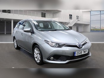 Used Toyota Auris 2018 for sale - 76802143: Photo