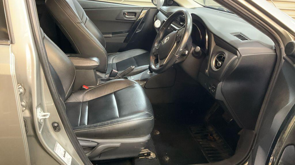 Used Toyota Auris 2018 for sale - 76802143: Photo 4