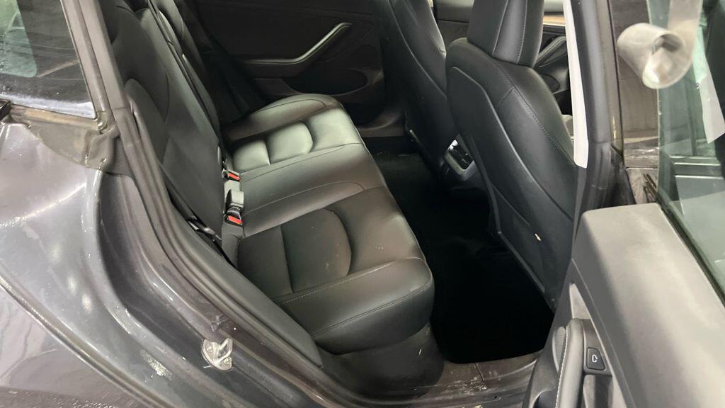 Used Tesla Model 3 2021 for sale - 76215064: Photo 10