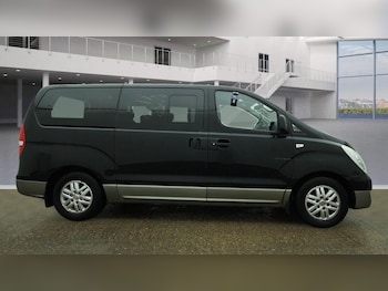 Used Hyundai i800 2016 for sale - 76752729: Photo