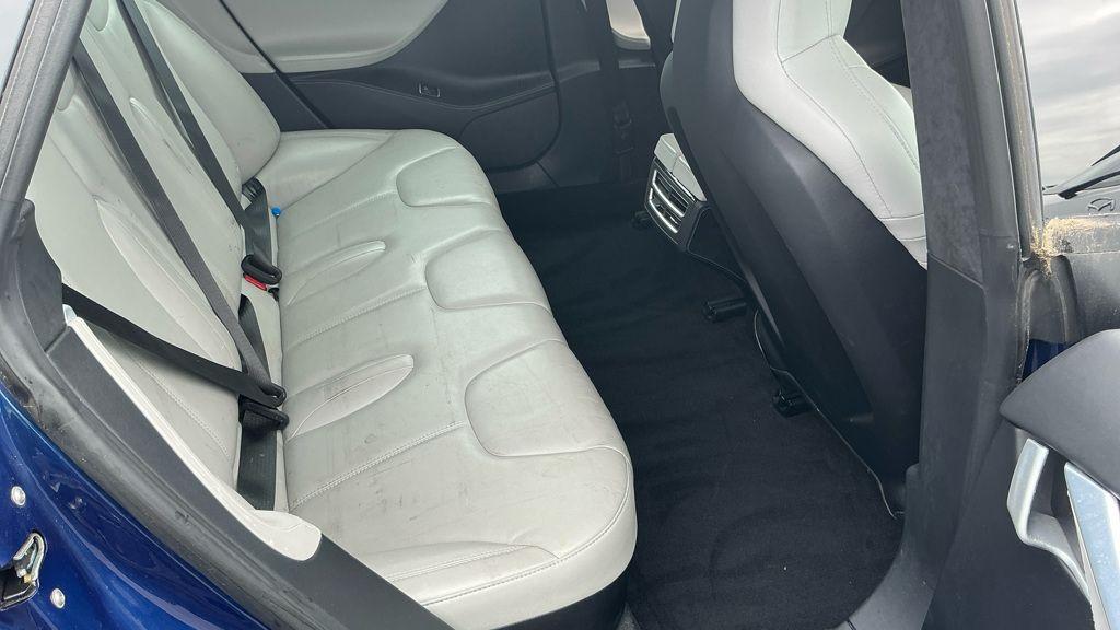 Used Tesla Model S 2016 for sale - 76398358: Photo 13